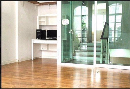 ขายด่วนทาวน์โฮม-3-ชั้น-17ตรว-มบพลัสซิตี้พาร์ค-ซสุคนธสวัสดิ์3