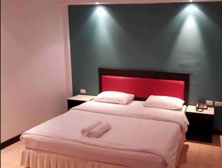 อพาร์ทเม้นท์-ถพูนผล-4-คูหา-33-ห้องพัก-พร้อมดำเนินกิจการ-จภูเก็ต