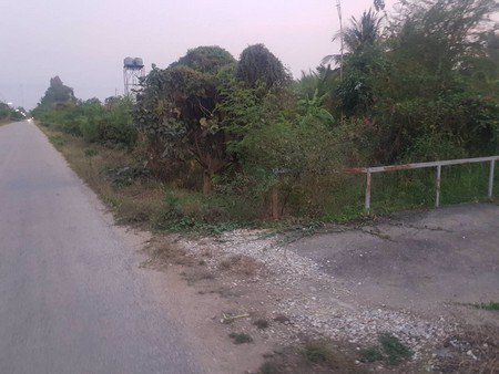 ขายที่ดินพร้อมสิ่งปลูกสร้าง-2-ไร่-1-งาน-32-ตรว-ตทรงธรรม-อเมืองกำเเพงเพชร-จกำเเพงเพชร