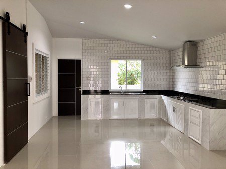 ขายหรือให้เช่า-บ้านเดี่ยว-2-ชั้น-รีโนเวทใหม่ทั้งหลัง-หมู่บ้านกาญกนกวิลล์-1-เชียงใหม่