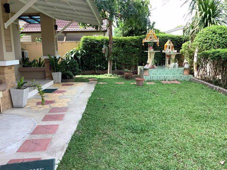 ขายบ้านเดี่ยวหมู่บ้านแสนสราญ-1-ขนาด-2-ชั้น-เนื้อที่-103-ตารางวา-มี-4-ห้องนอน