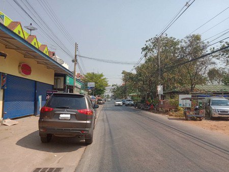 ขายทาวเฮ้าส์-2-ชั้นครึ่ง-อยู่หลังเซ็นทรัลนครราชสีมา-เนื้อที่-18-ตารางวา