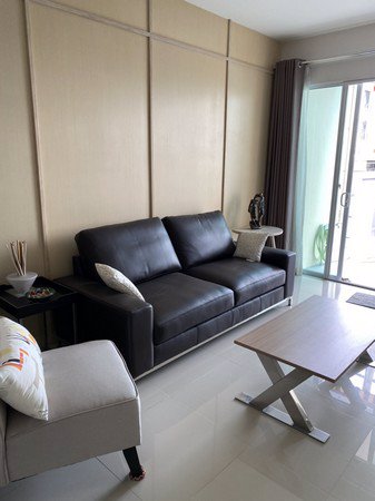 ขายทาวน์โฮม-บ้านกลางเมือง-สาธร-ตากสิน-2-สไตล์โมเดิร์น-3-ห้องนอน-3-ห้องน้ำ