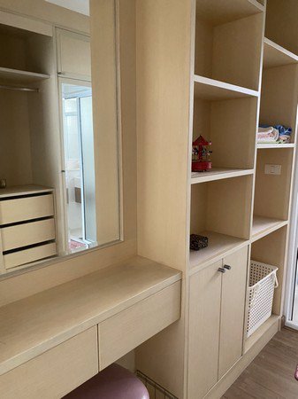 ขายทาวน์โฮม-บ้านกลางเมือง-สาธร-ตากสิน-2-สไตล์โมเดิร์น-3-ห้องนอน-3-ห้องน้ำ