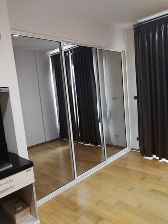 ฟิวส์-สาทร-ตากสิน-คอนโด-ชั้น-23-หน้าลิฟท์-ห้องหันทางทิศใต้-วิวแม่น้ำเจ้าพระยา-พร้อมอยู่