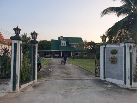 house-for-sale-ขายบ้านพร้อมที่ดิน-1-ไร่-2-ห้องนอน-3-ห้องน้ำ-ในเมืองโคราช