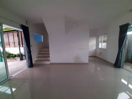 ให้เช่า-ทาวเฮ้าส์-เจ-ซิตี้-โครงการติดตลาดบางบัวทอง-ขนาด18-ตรว-3นอน-เดินทางสะดวก