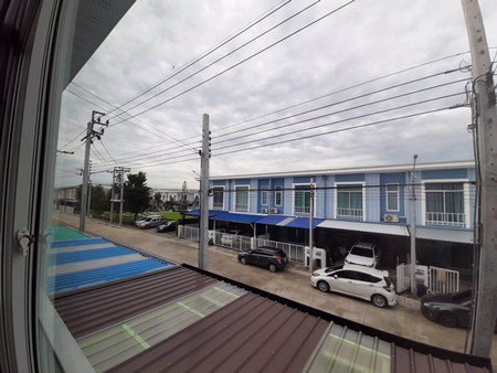 ให้เช่า-ทาวเฮ้าส์-เจ-ซิตี้-โครงการติดตลาดบางบัวทอง-ขนาด18-ตรว-3นอน-เดินทางสะดวก