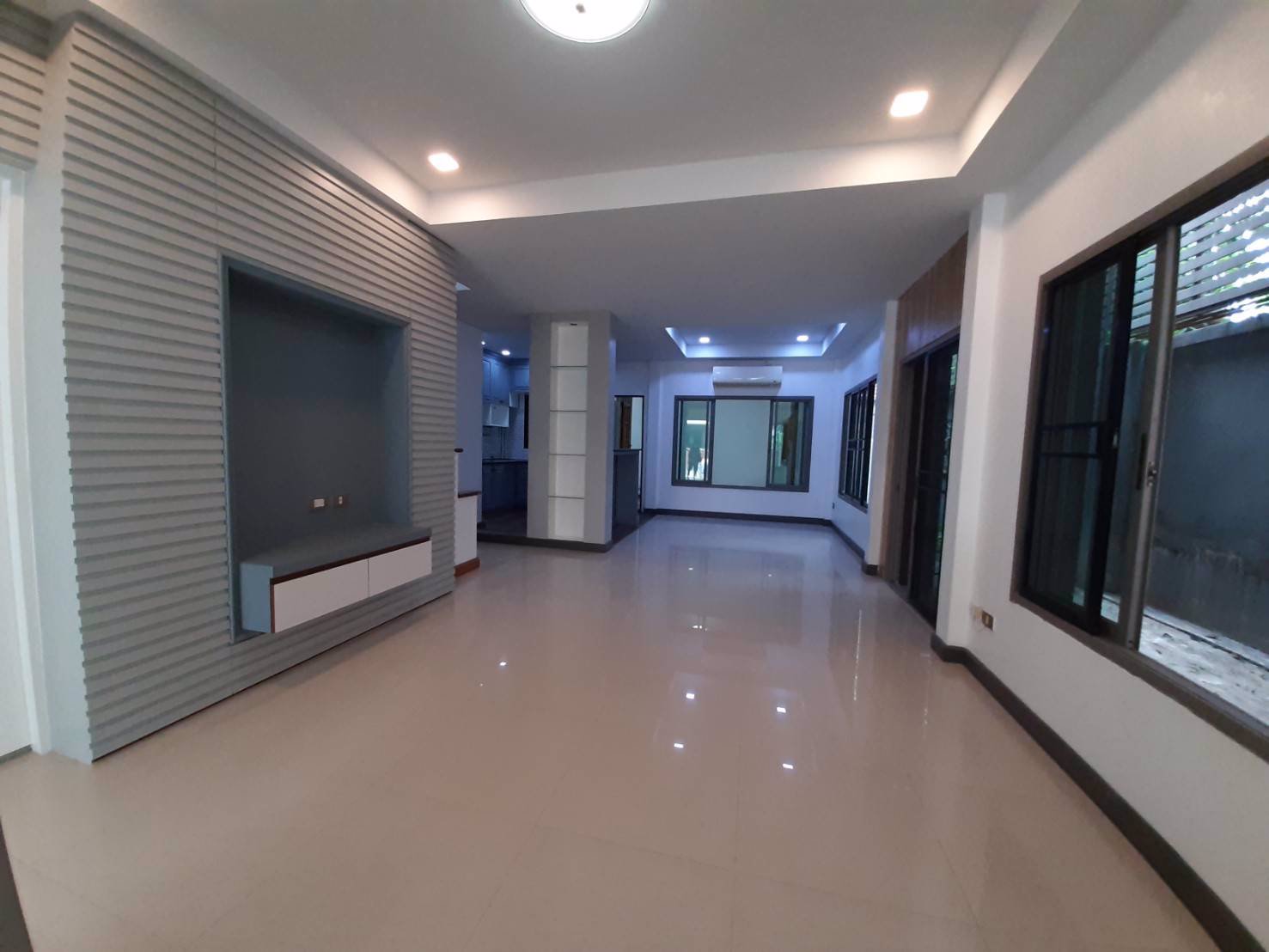 ให้เช่า-ทาวโฮม2ชั้น-มบmotown-หลังมุม-ตรงข้ามเซนทรัล-แจ้งวัฒนะ-เดินทางสะดวก