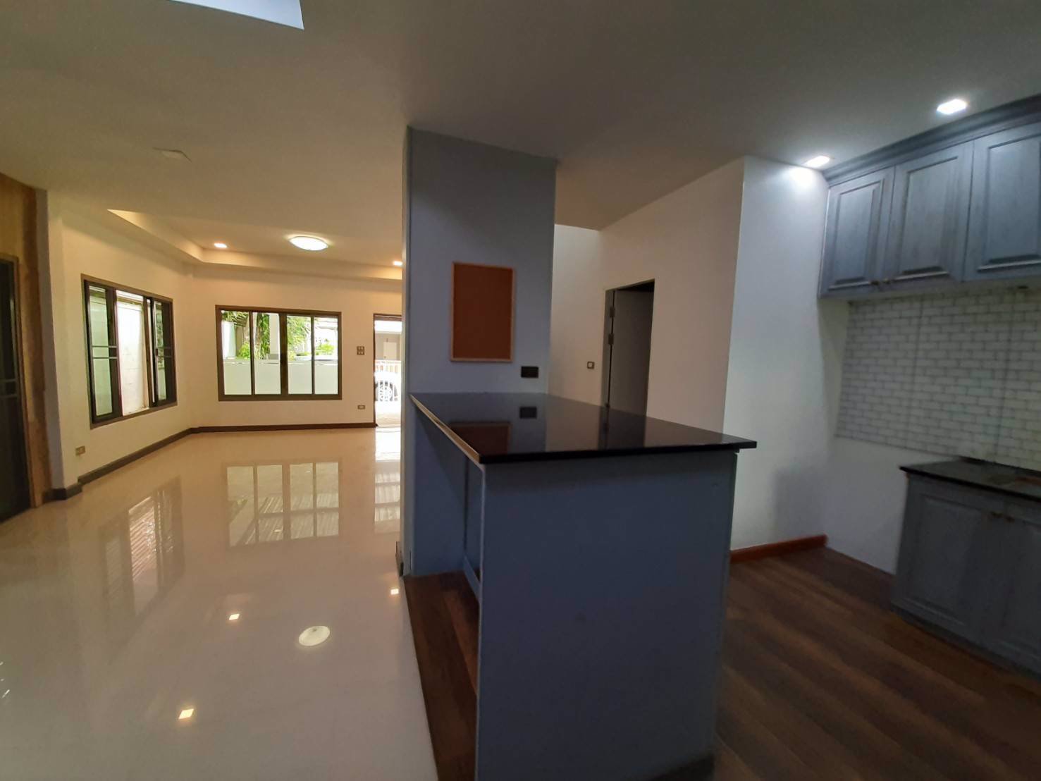 ให้เช่า-ทาวโฮม2ชั้น-มบmotown-หลังมุม-ตรงข้ามเซนทรัล-แจ้งวัฒนะ-เดินทางสะดวก