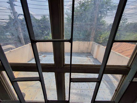 ขายตึกแถว-3-ชั้น-หน้าหมู่บ้านสิวารัตน์-5-สามพราน-นครปฐม-ห้องหัวมุม-ค้าขายดี