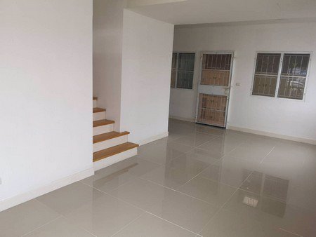 ทาวน์เฮ้าส์-พฤกษาวิลล์49ศรีนครินทร์-เทพารักษ์2ชั้น3นอน2น้ำพร้อมอยู่จสมุทรปราการ