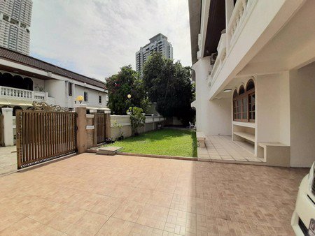 ให้เช่า-บ้านสุขุมวิท47-ทำเลดีจากถนนสุขุมวิท50เมตร-เดินทางสะดวกใก้ลbtsพร้อมพงษ์