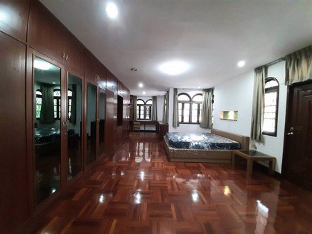 ให้เช่า-บ้านสุขุมวิท47-ทำเลดีจากถนนสุขุมวิท50เมตร-เดินทางสะดวกใก้ลbtsพร้อมพงษ์