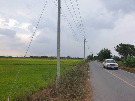 ขายด่วนที่ดินติดถนนคอนกรีตสาธารณะ39-ไร่-3-งาน-28-ตรวา-จอยุธยา