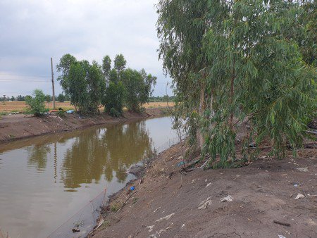 ขายด่วนที่ดินติดถนนคอนกรีตสาธารณะ39-ไร่-3-งาน-28-ตรวา-จอยุธยา