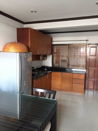 ทาวน์โฮม-3ชั้น-ทรงทันสมัย-บรรยากาศหมู่บ้านแบบรีสอร์ท