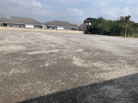 ขายด่วน-ที่ดินเปล่าถมแล้ว-447-ตารางวา-ทำเลทอง-ใกล้กับตลาดจตุจักร-จังหวัดลำพูน