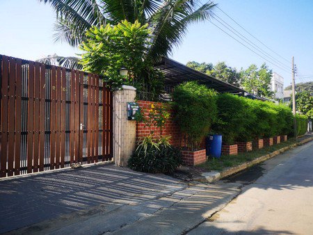 ขายที่ดินพร้อมปลูกสร้าง-ในซอยสุขุมวิท-101-พระโขนง-เนื้อที่-100-ตารางวา