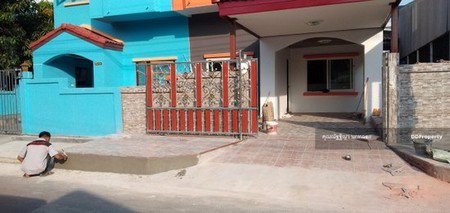 ขายบ้านมือสอง-หมู่บ้านเมืองเอกบางปู-รีโนเวทใหม่-อยู่ตรงข้ามสถานตากอากาศบางปู