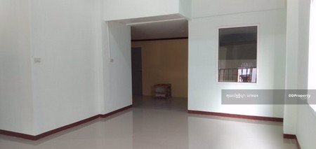 ขายบ้านมือสอง-หมู่บ้านเมืองเอกบางปู-รีโนเวทใหม่-อยู่ตรงข้ามสถานตากอากาศบางปู