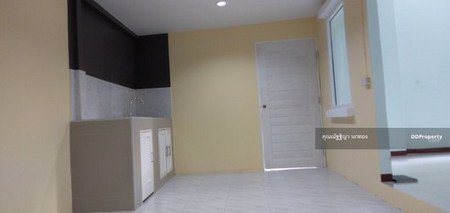 ขายบ้านมือสอง-หมู่บ้านเมืองเอกบางปู-รีโนเวทใหม่-อยู่ตรงข้ามสถานตากอากาศบางปู