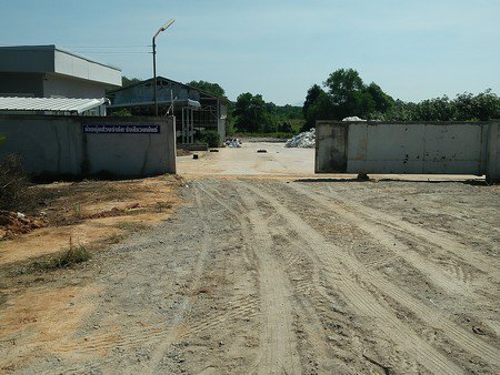 ขายที่ดินพร้อมสิ่งปลูกสร้าง-12-ไร่-มีใบอนุญาต-รง105-ปลวกแดง-ระยอง