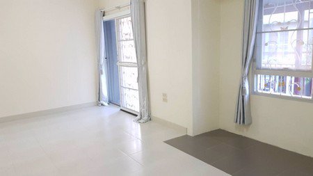 ขายทาวน์โฮมหลังใหญ่-สไตล์โมเดิร์น-หมู่บ้านนิรันดร์วิลล์-10-บางพลี-สมุทรปราการ