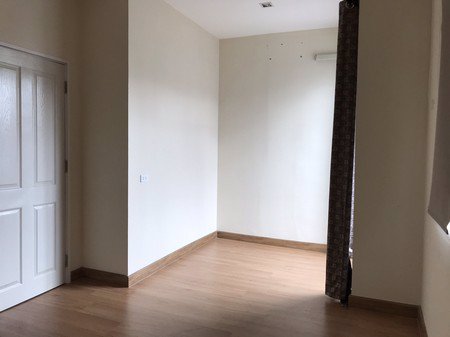 ทาวน์โฮม-สไตล์อังกฤษ-โกลเด้น-ทาวน์-รามอินทรา-คู้บอน-พร้อมอยู่-ใกล้ห้างแฟชั่นไอส์แลนด์