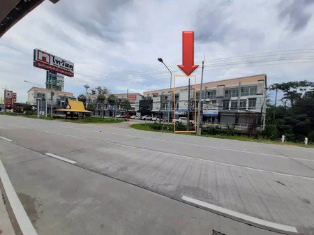 ขายอาคารพาณิชย์-3-ชั้น-โครงการบิทพอยท์4-ทำเลดีติดไทวัสดุเชียงใหม่-ติดถนนใหญ่-10-เลน