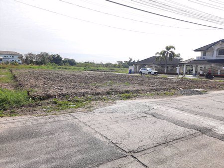 ขายที่ดินถมแล้ว-ซอยพระยาสุเรนทร์-33-หมู่บ้านชื่นกมลนิเวศน์-7