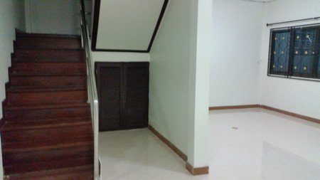 ทาวน์เฮ้าท์-มบณัฐกานต์-สายไหม-64-เนื้อที่-1910-ตรว-ถนนหน้บ้านกว้าง-เพื่อนบ้านดี