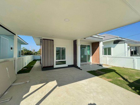 ขายบ้านใหม่-อยู่ใกล้เมืองเชียงใหม่-8-กิโลเมตร-ใช้สระว่ายน้ำฟรี-1-ปี