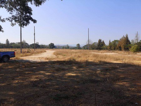 ขายด่วน-ที่ดินเปล่าติดถนนพหลโยธินขนาด-38-ไร่-องาว-จลำปาง