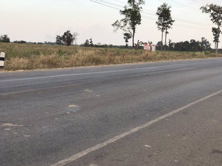 ขายด่วนที่ดินติดถนนอุดรบ้านผือจำนวน-10-ไร่-2-งาน-93-ตรวา