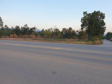 ขายด่วนที่ดินถมแล้วติดถนนสี่เลน-2-งาน-74-ตรวา-อภูกระดึง-จเลย