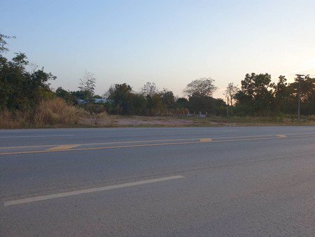 ขายด่วนที่ดินถมแล้วติดถนนสี่เลน-2-งาน-74-ตรวา-อภูกระดึง-จเลย