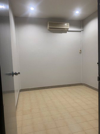 ทาวน์เฮ้าส์-หลังหัวมุม-ใกล้ชุมชน-ใจกลางเมืองชะอำ-จเพชรบุรี