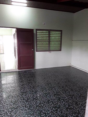 ขายทาวน์เฮ้าส์-หมู่บ้านศรีราชาธานี-พร้อมผู้เช่า-2-นอน-1-น้ำ-27-ตรว-ใกล้สถานนีรถไฟฟ้า