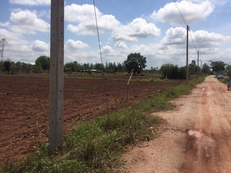 ขายด่วนที่ดินเปล่าตรงข้ามสมาคมชาวไร่อ้อย-ksl14ไร่-2-งาน-71-ตรวา