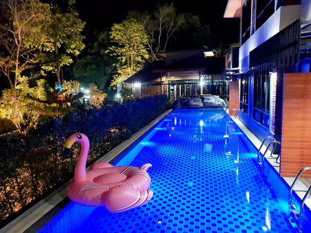 ขายบ้านพักกึ่งรีสอร์ท-เนื้อที่-1-ไร่-31-ตารางวา-ติดลำตะคอง-รายล้อมด้วยภูเขา