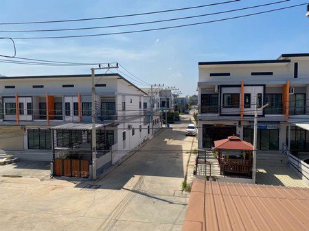 ขายอาคารพาณิชย์-2-ชั้น-อยู่หลังริมสุดหัวมุม-จังหวัดประจวบคีรีขันธ์