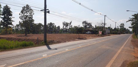 ขายที่ดินถมแล้วบ้านโนนสูง-3-ล็อค-ล็อคละ-200-ตรวา