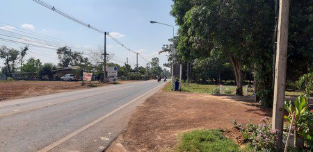 ขายที่ดินถมแล้วบ้านโนนสูง-3-ล็อค-ล็อคละ-200-ตรวา