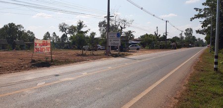 ขายที่ดินถมแล้วบ้านโนนสูง-3-ล็อค-ล็อคละ-200-ตรวา