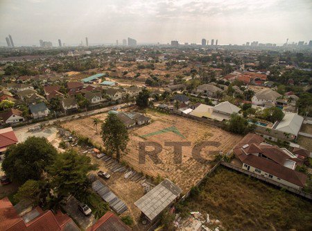 ขายที่ดินแปลงงามพร้อมบ้าน-พัทยาใต้-เนื้อที่-3-ไร่-ซอยสุขุมวิท87-ติดถนนหนองกระบอก