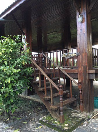 ขายบ้านไม้สักมีโฉนด-อเมือง-จลำปาง-จำนวน-3-หลัง