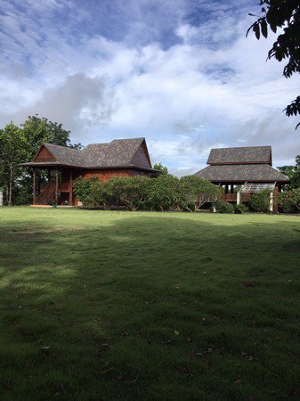 ขายบ้านไม้สักมีโฉนด-อเมือง-จลำปาง-จำนวน-3-หลัง