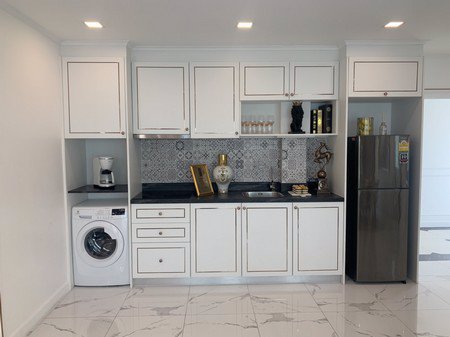 empire-tower-pattaya-คอนโดสไตล์โรงแรมห้าดาว-ตกแต่งเฟอร์นิเจอร์ครบ