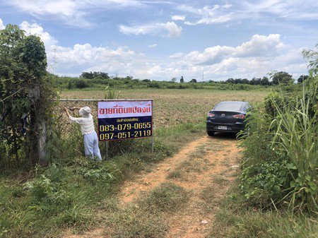 ขายที่ดินแปลงสวยมาก-ตรงข้ามวัดนาคอก-ใกล้เมืองราชบุรี-เจ้าของขายเอง